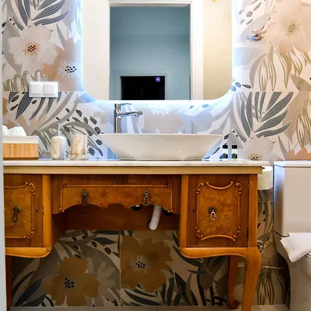 Διαμέρισμα Captain Theo's Modern Martina *