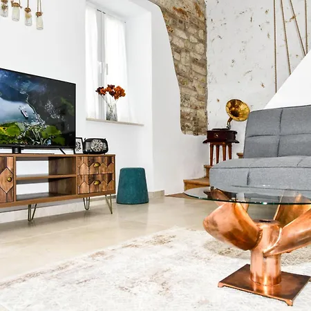 Apartment Captain Theo's Modern Martina Lefkimmi (Corfu)