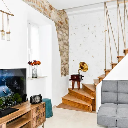 Captain Theo's Modern Martina Appartement Lefkimi